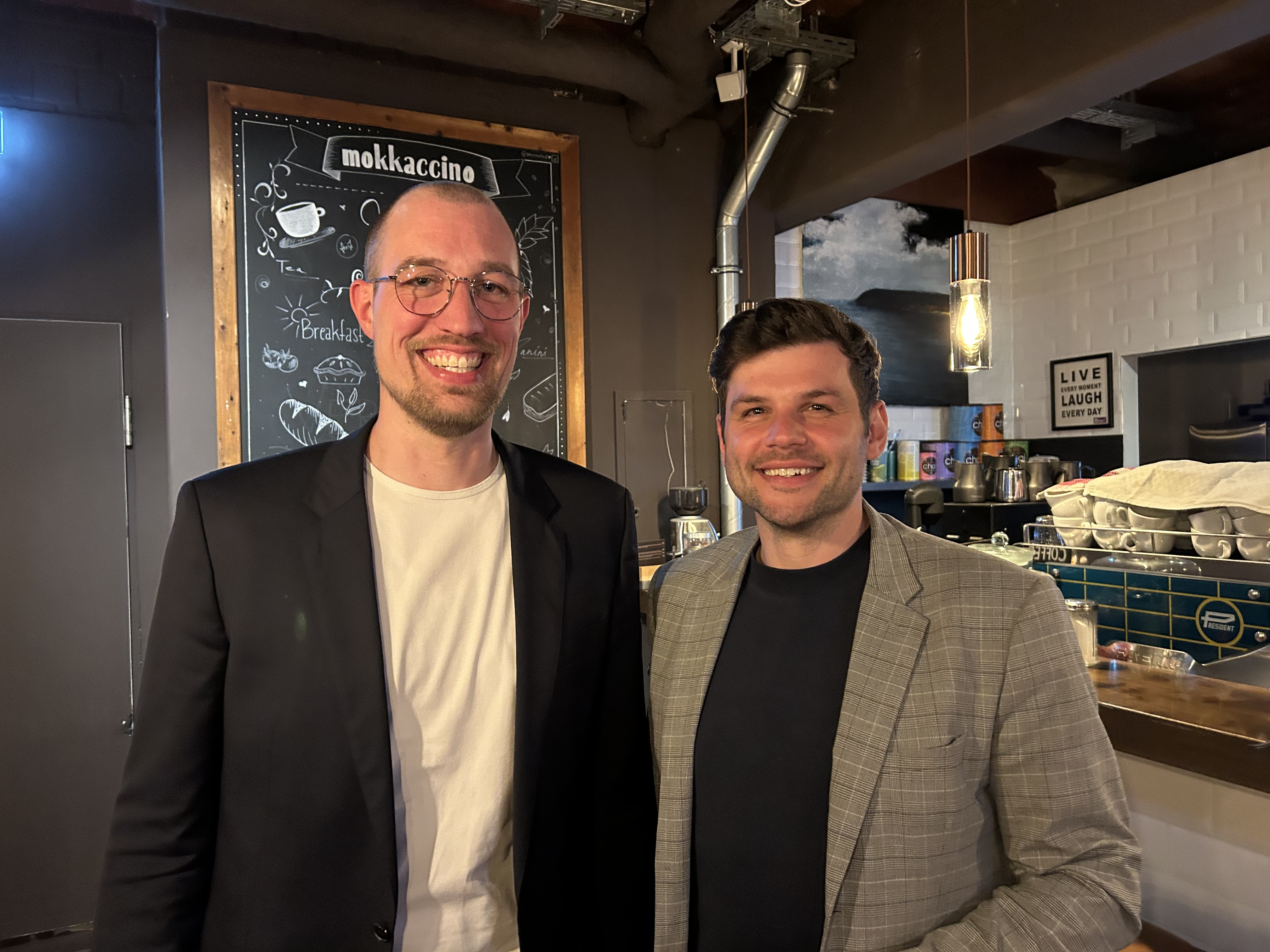 v.l.: Dr. Torben Terwey und Enrico Eppner 