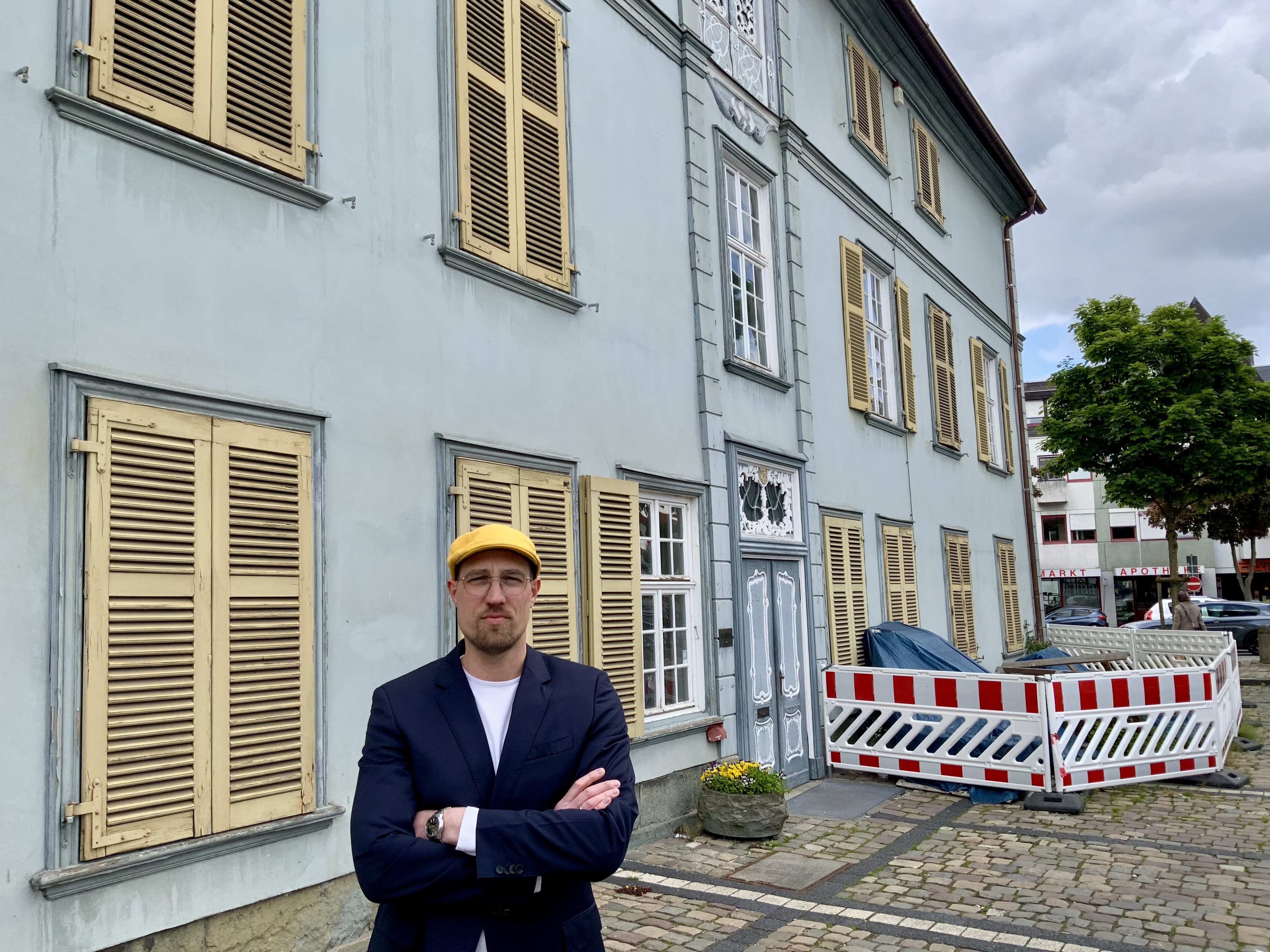 Dr. Torben Terwey vor dem Stadtmuseum 