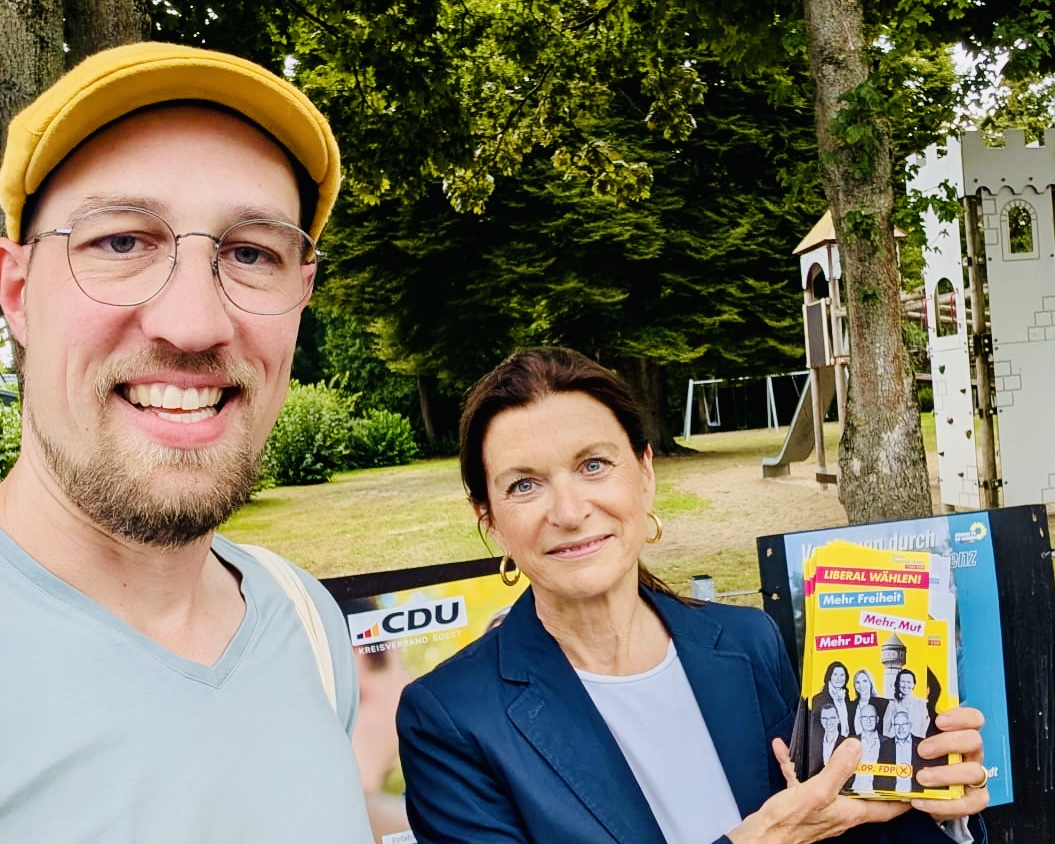 Bürgermeisterkandidat Dr. Torben Terwey und Angela Gräfin von Wengersky (Wahlkreis Overhagen) 