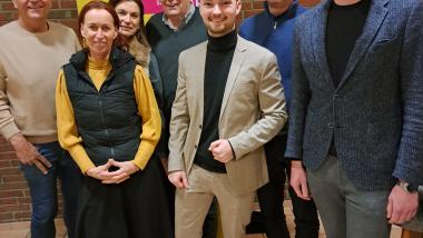 Fabian Griewel (Mitte) und Christof Rasche (links) zusammen mit der FDP Lippstadt