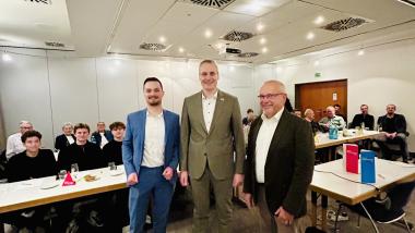 v.l.: Fabian Griewel, Bürgermeister Alexander Tschense und Jürg Haseloff, FDP Franktionsvorsitzender